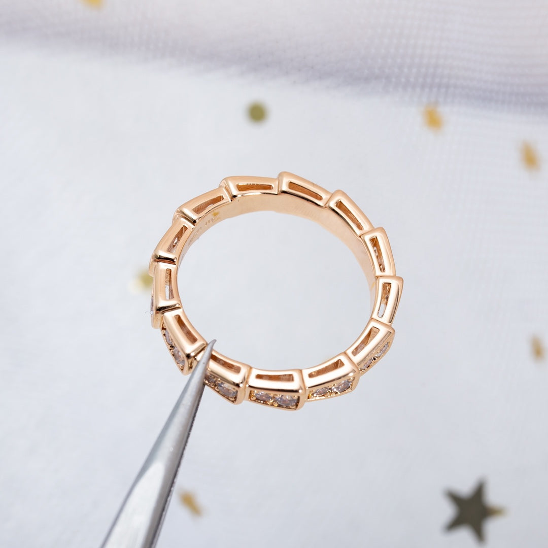 [⭐JeweliWhal]SERPENTI RING PINK GOLD DIAMOND PAVED 3MM