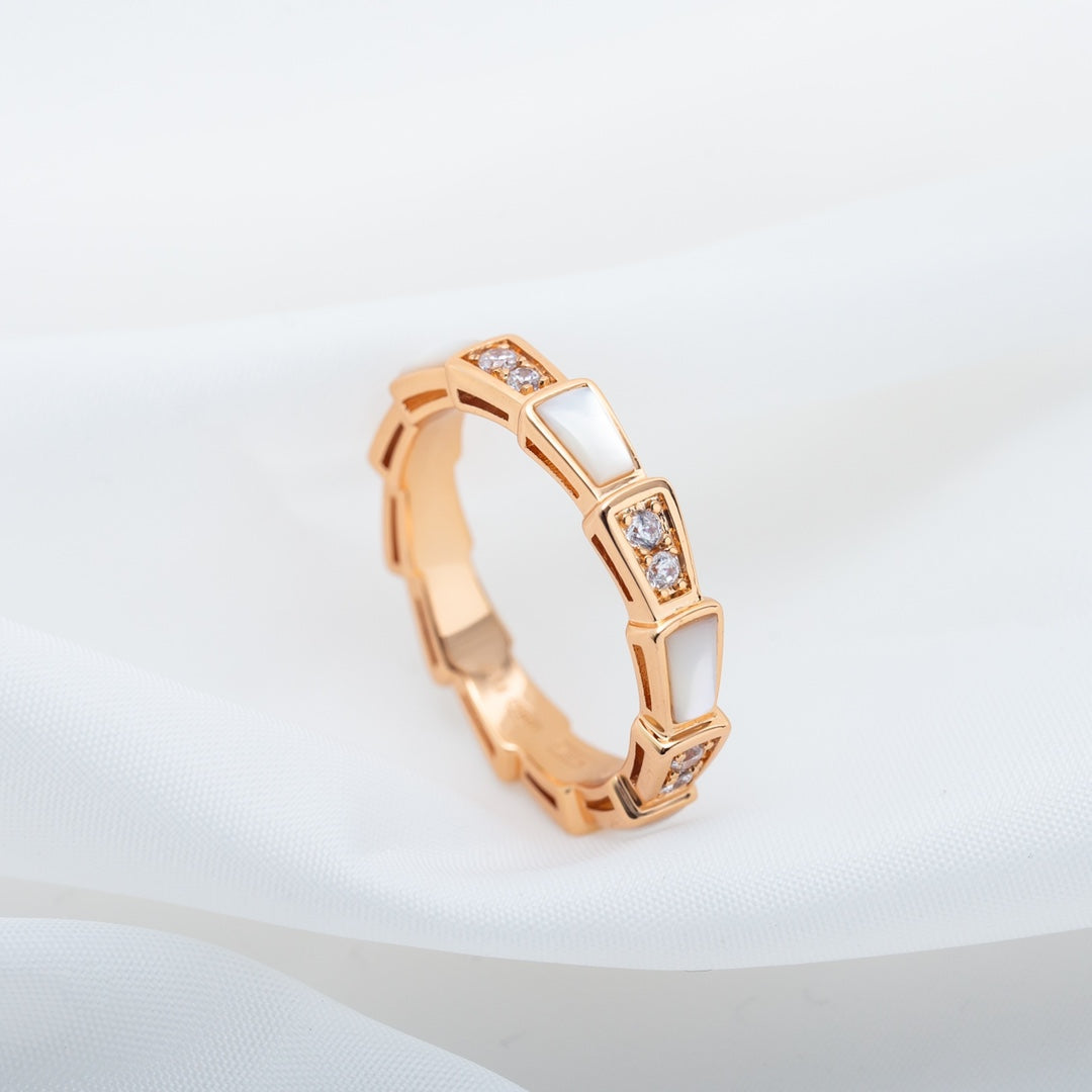 [⭐JeweliWhal]SERPENTI RING PINK GOLD DIAMOND MOP 3MM