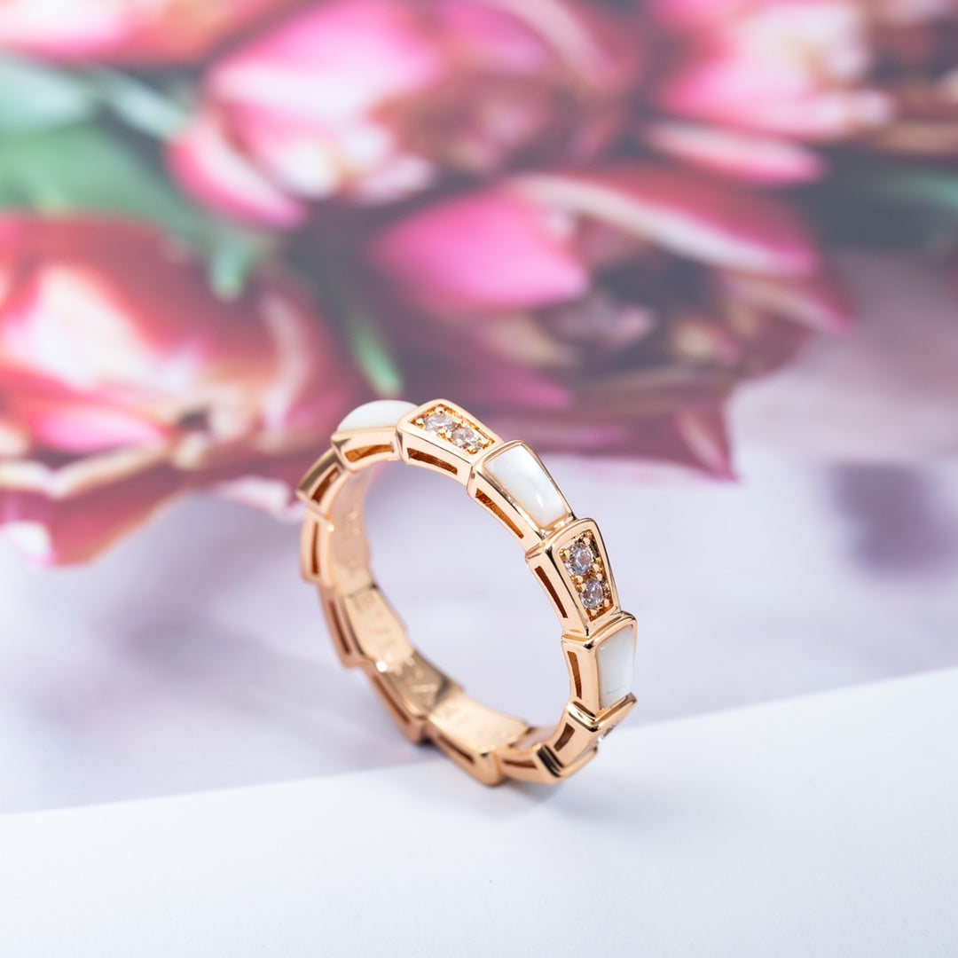 [⭐JeweliWhal]SERPENTI RING PINK GOLD DIAMOND MOP 3MM