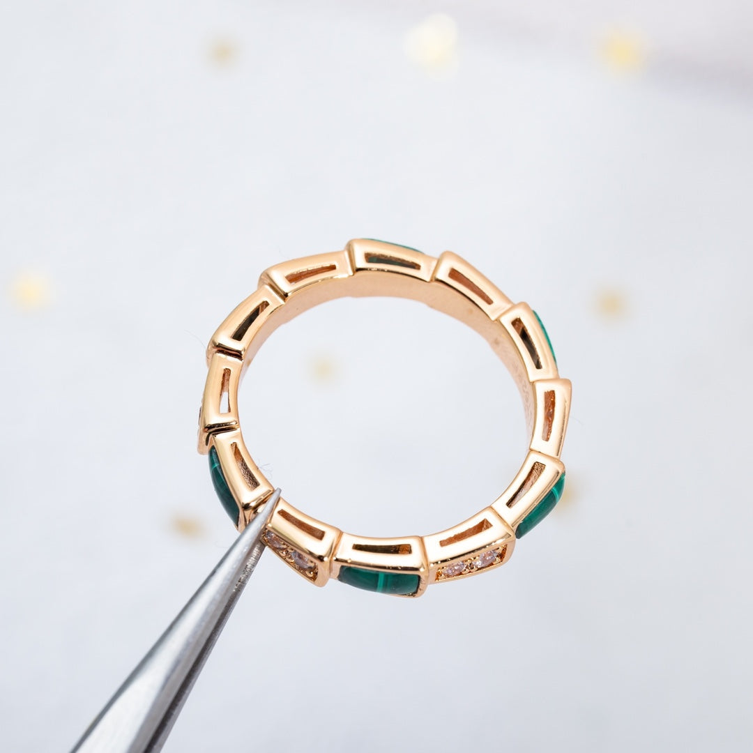 [⭐JeweliWhal]SERPENTI RING PINK GOLD MALACHITE DIAMOND 3MM