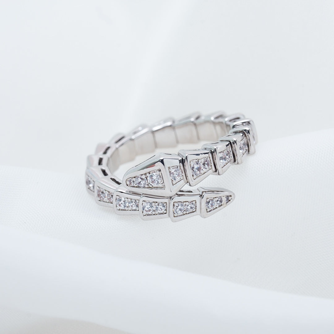 [⭐JeweliWhal]SERPENTI RING SILVER DIAMOND PAVED 4MM