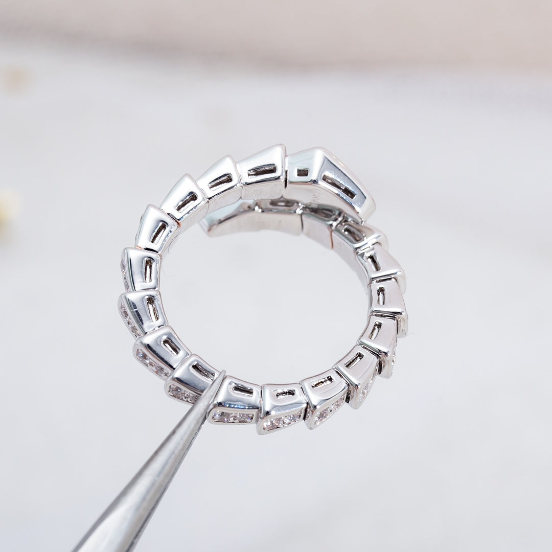 [⭐JeweliWhal]SERPENTI RING SILVER DIAMOND PAVED 4MM