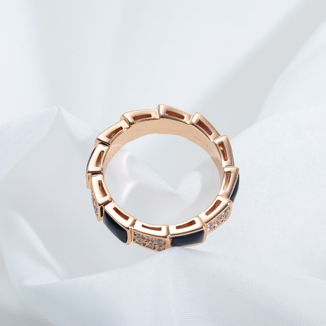 [⭐JeweliWhal]SERPENTI RING PINK GOLD BLACK MOP DIAMOND PAVED 4MM