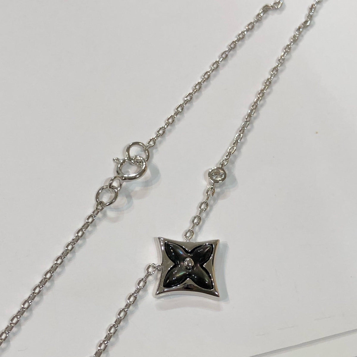 [⭐JeweliWhal]STAR BLACK MOP NECKLACE