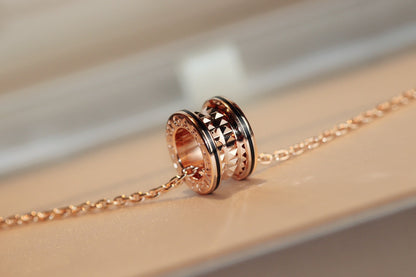 [⭐JeweliWhal]ZERO 1 ROCK PEDANT PINK GOLD BLACK NECKLACE