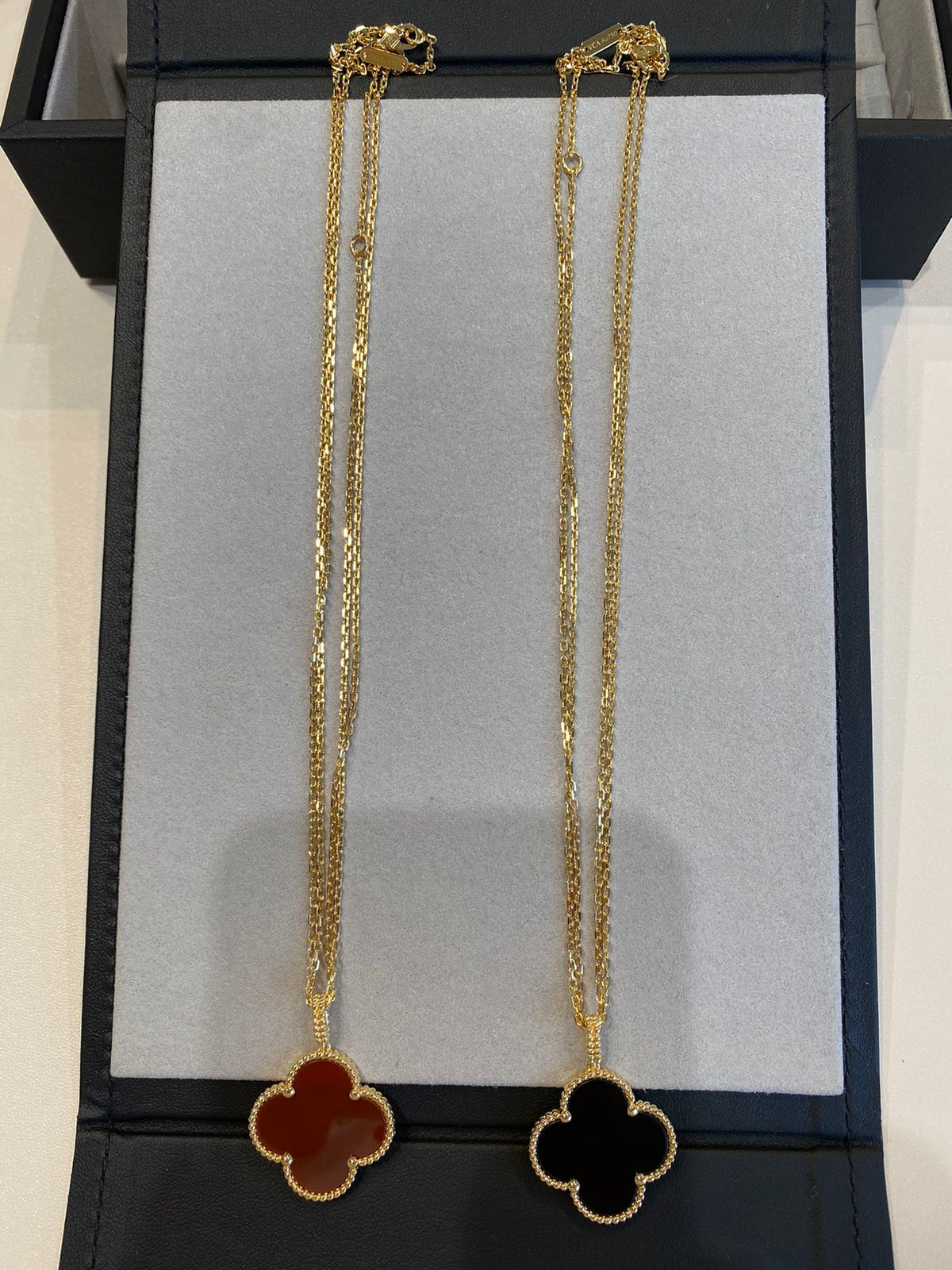 [⭐JeweliWhal]CLOVER 25MM NECKLACE GOLD CARNELIAN