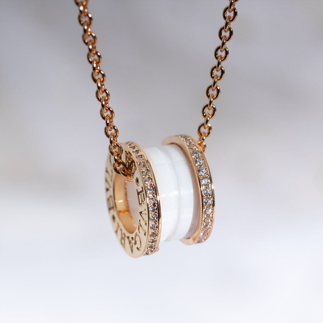 [⭐JeweliWhal]ZERO 1 WHITE CERAMIC PINK GOLD DIAMOND NECKLACE