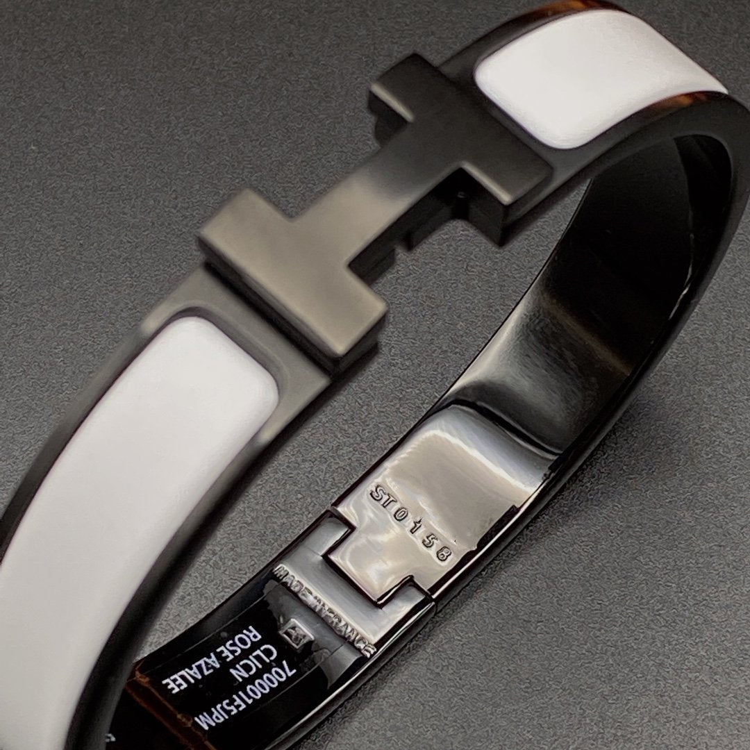 [⭐JeweliWhal]H BRACELET 12MM BLACK WHITE CERAMIC