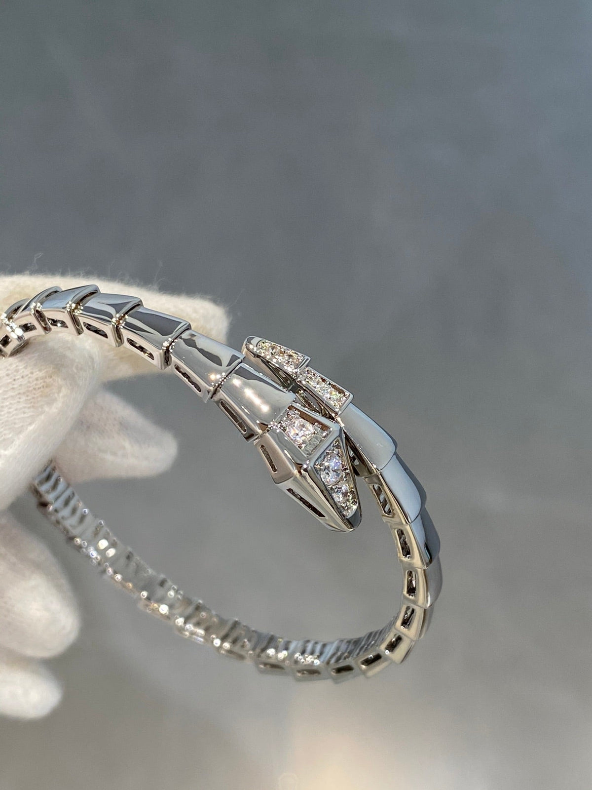 [⭐JeweliWhal]SERPENTI BRACELET DIAMONDS SILVER