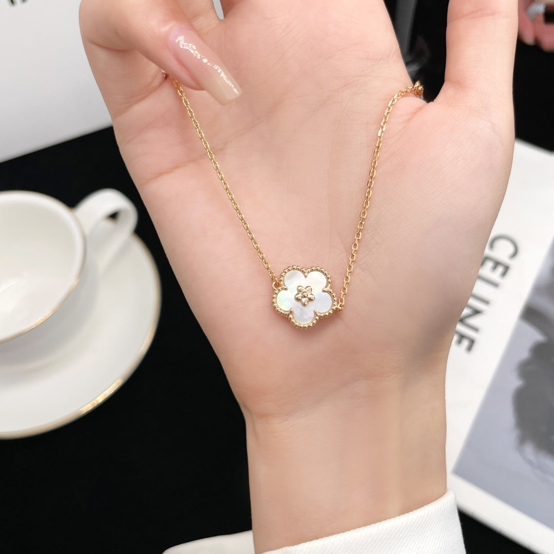 [⭐JeweliWhal]LUCKY SPRING ROSE GOLD MOP BRACELET