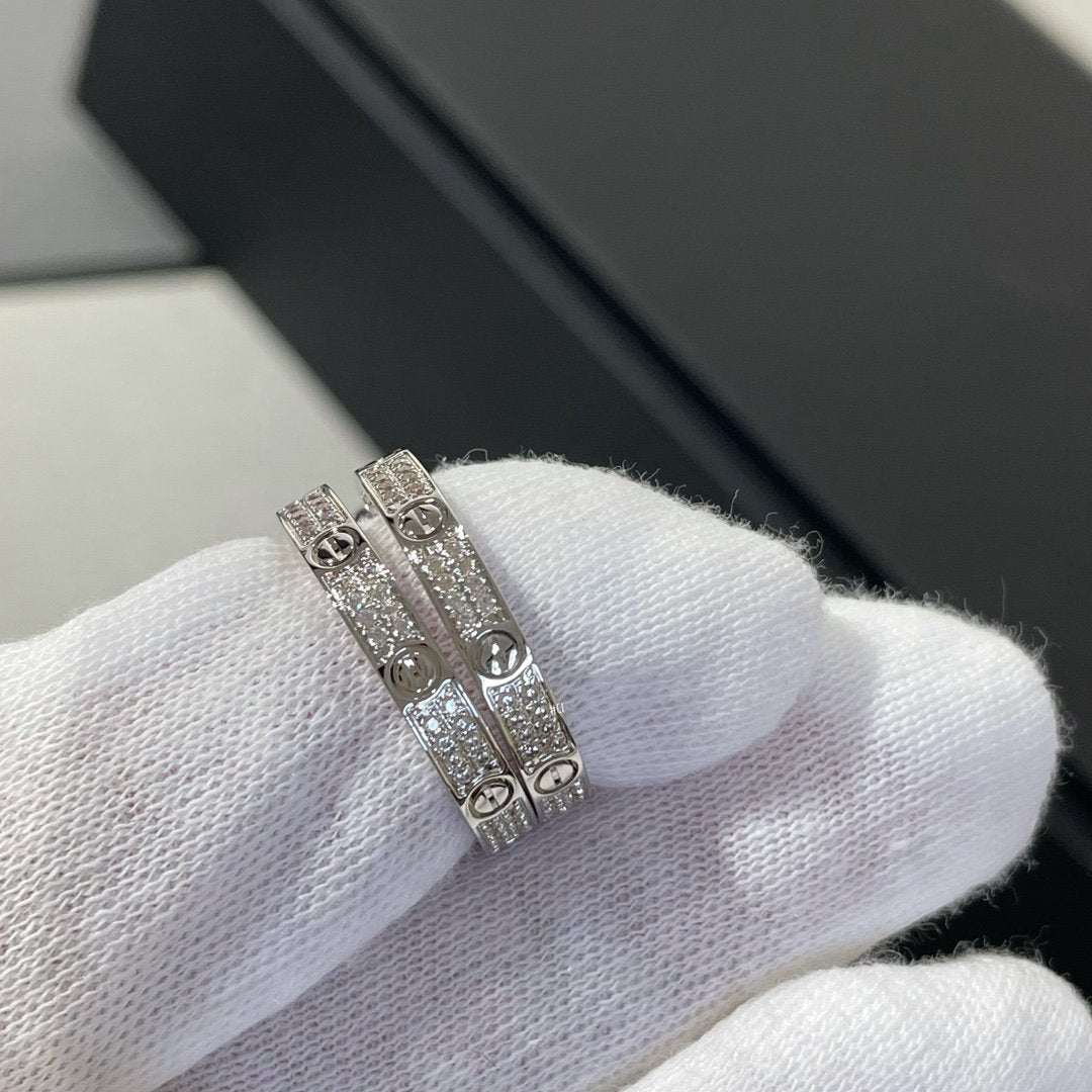 [⭐JeweliWhal]LOVE DIAMOND SILVER HOOP EARRINGS