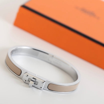 [⭐JeweliWhal]HM KELLY GREY BRACELET