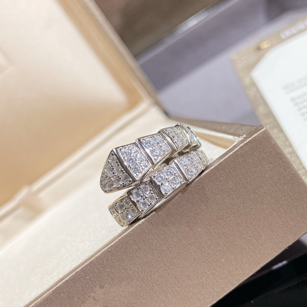 [⭐JeweliWhal]SERPENTI RING SILVER DIAMOND PAVED