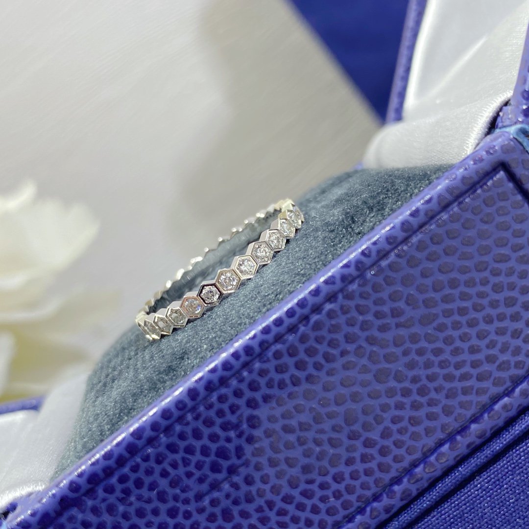 [⭐JeweliWhal]BEE LOVE DIAMOND PAVED SMALL RING