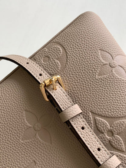 PETIT PALAIS PM LARGE SHOULDER BAG 34 IN BROWN EMBOSSED COWHIDE GOLD-TONE HARDWARE