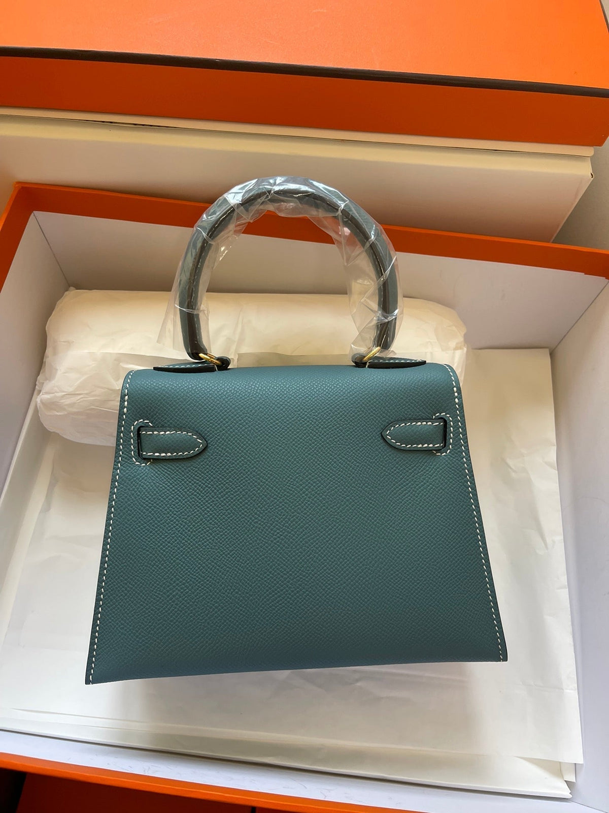 KELLY MINI 20 BAG IN PINE GREEN CALFSKIN WITH GOLD HARDWARE (MADE-TO-ODER)