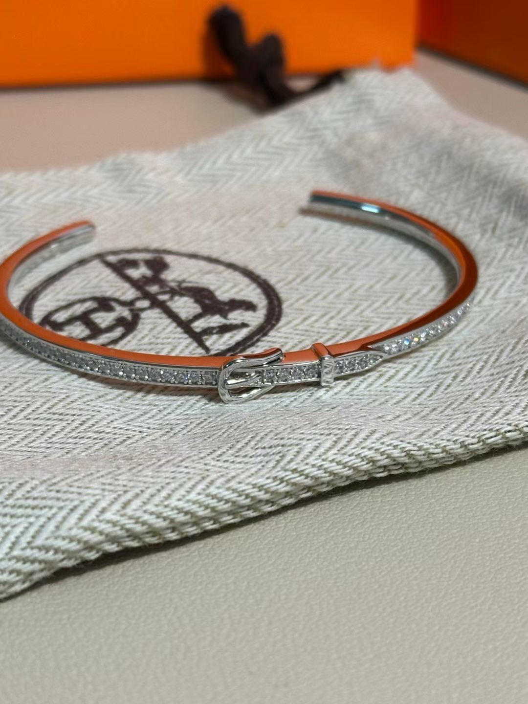 [⭐JeweliWhal]DIAMOND-ENCRUSTED BRACELET THREE COLORS