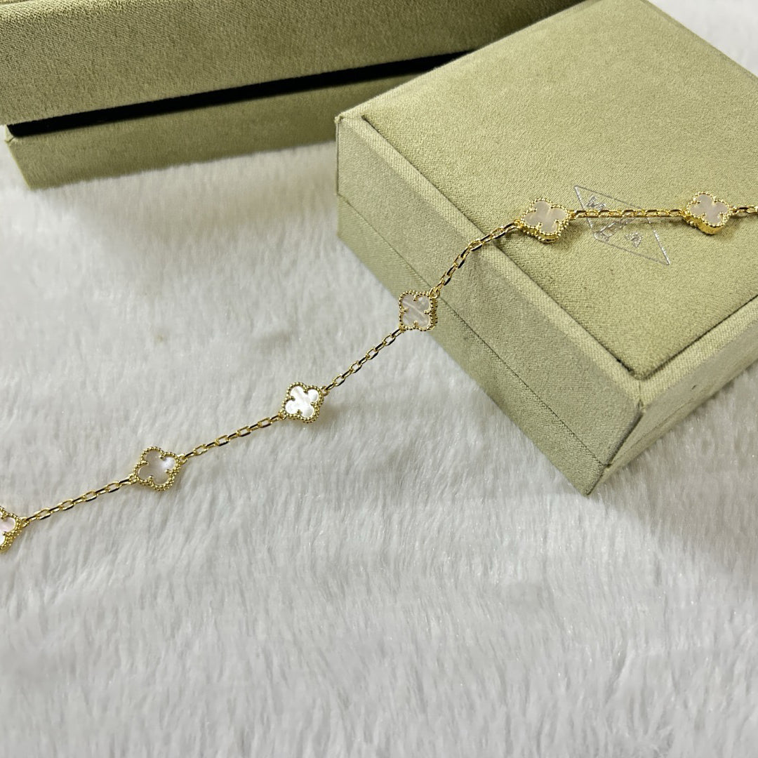 [⭐JeweliWhal]CLOVER 6 MOTIF WHITE MOP BRACELET