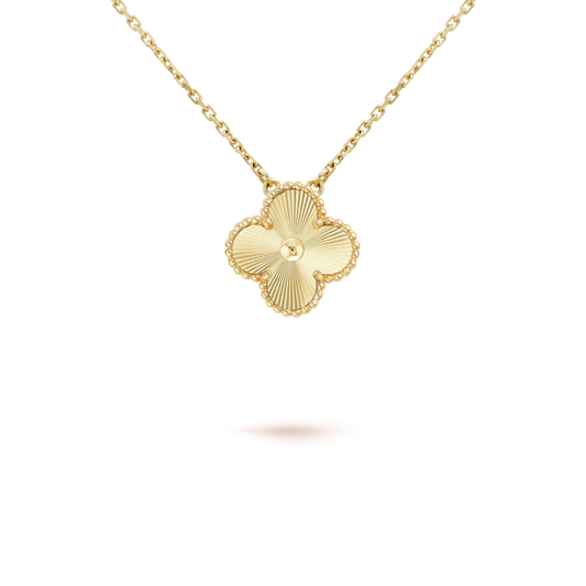 [⭐JeweliWhal]CLOVER 15MM LASER NECKLACE AND BOX