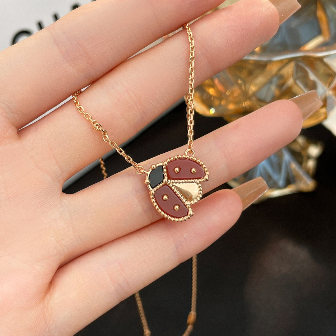 [⭐JeweliWhal]LUCKY  CARNELIANS LADYBUG NECKLACE