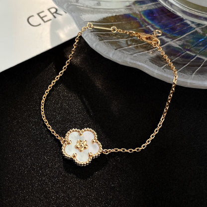 [⭐JeweliWhal]LUCKY WHITE MOP PLUM BLOSSOM  BRACELET