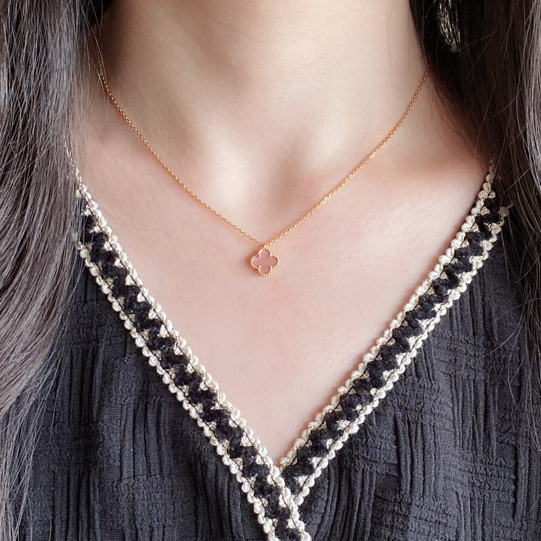 [⭐JeweliWhal]CLOVER 15MM PINK MOTHER-OF-PEARL SINGLE FLOWER NECKLACE
