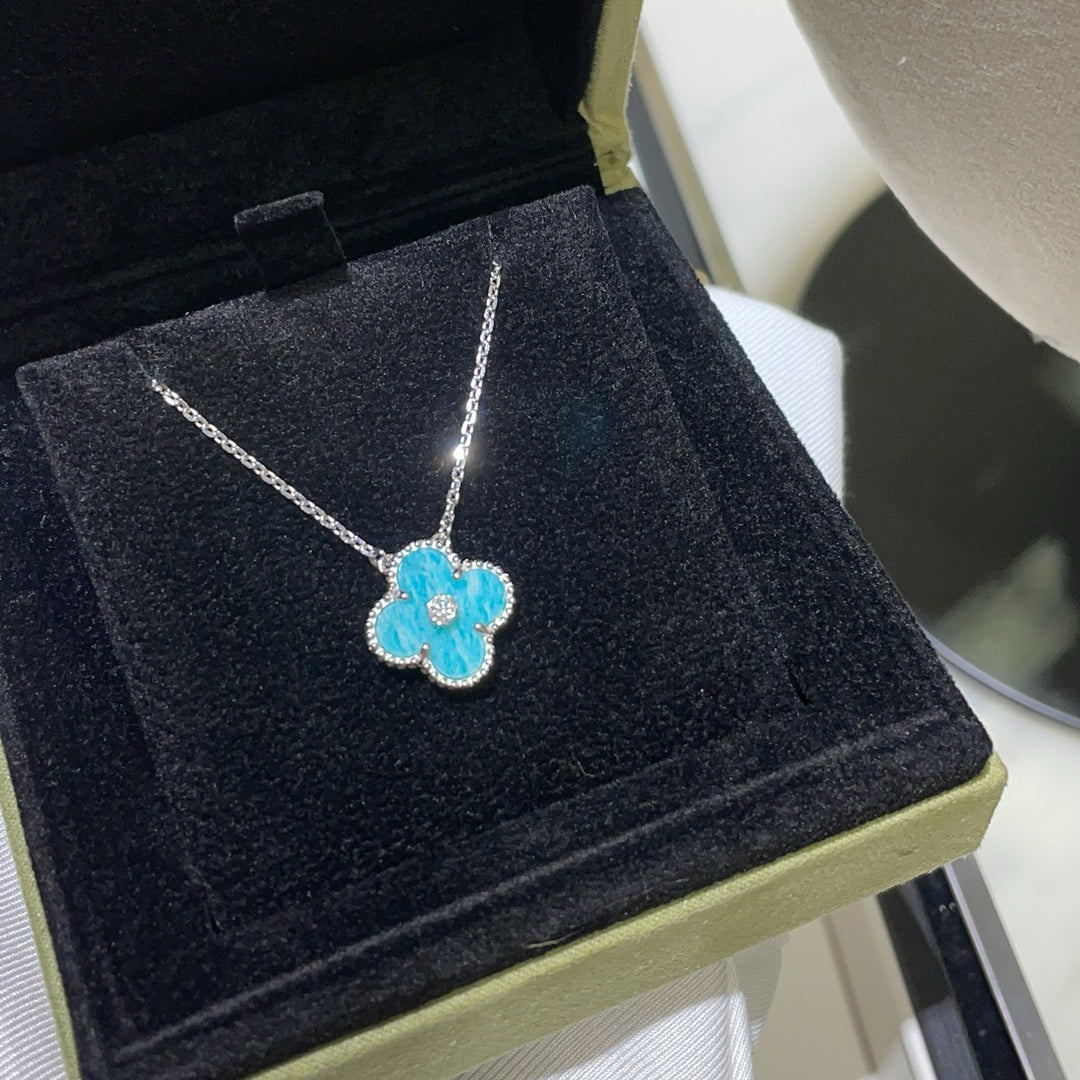 [⭐JeweliWhal]CLOVER 15MM DIAMOND SVRES PORCELAIN  NECKLACE SILVER