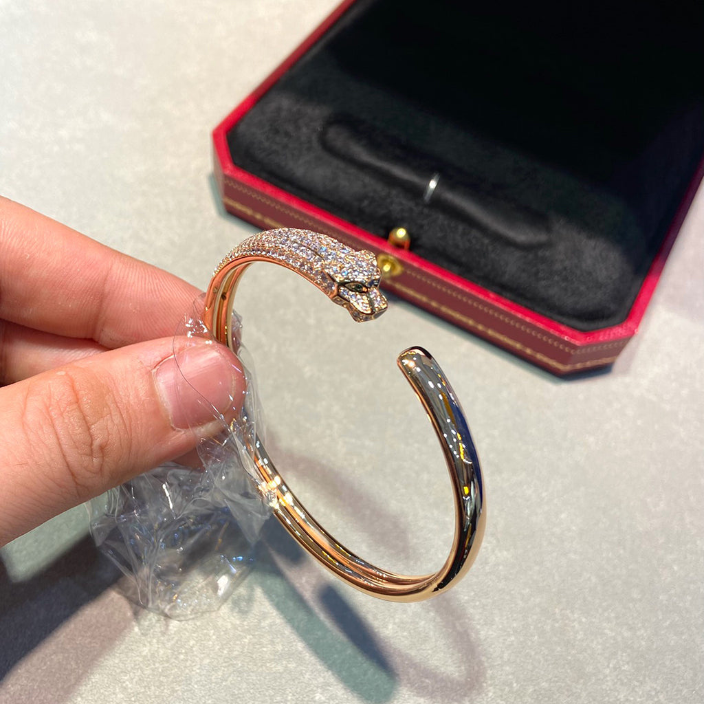 [⭐JeweliWhal]PANTHERE HALF DIAMOND OPEN BRACELET