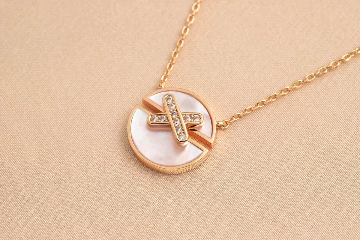[⭐JeweliWhal]JEUX DE ROSE GOLD DIAMOND NECKLACE