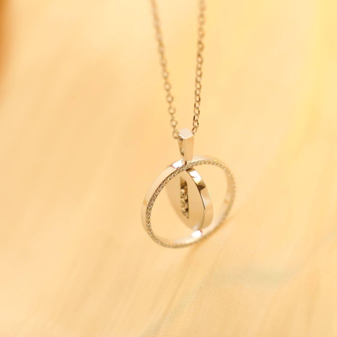 [⭐JeweliWhal]Demo MOVE MM SILVER DIAMOND NECKLACE