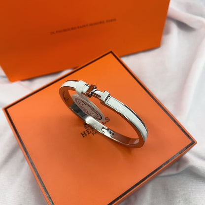 [⭐JeweliWhal]CLASSIC HM CLIC WHITE 8MM ENAMEL BRACELET