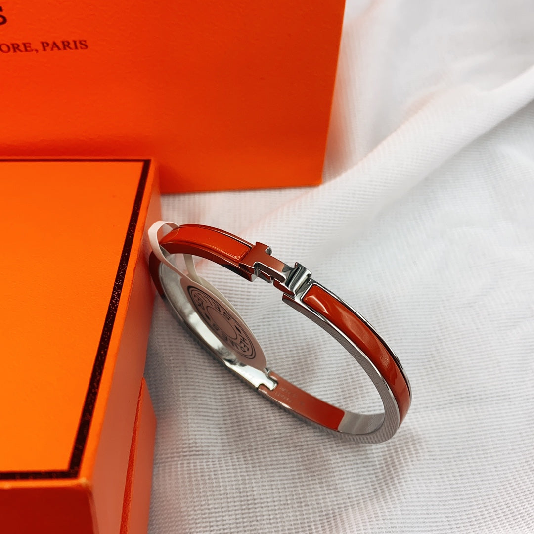 [⭐JeweliWhal]CLASSIC HM CLIC RED 8MM ENAMEL BRACELET