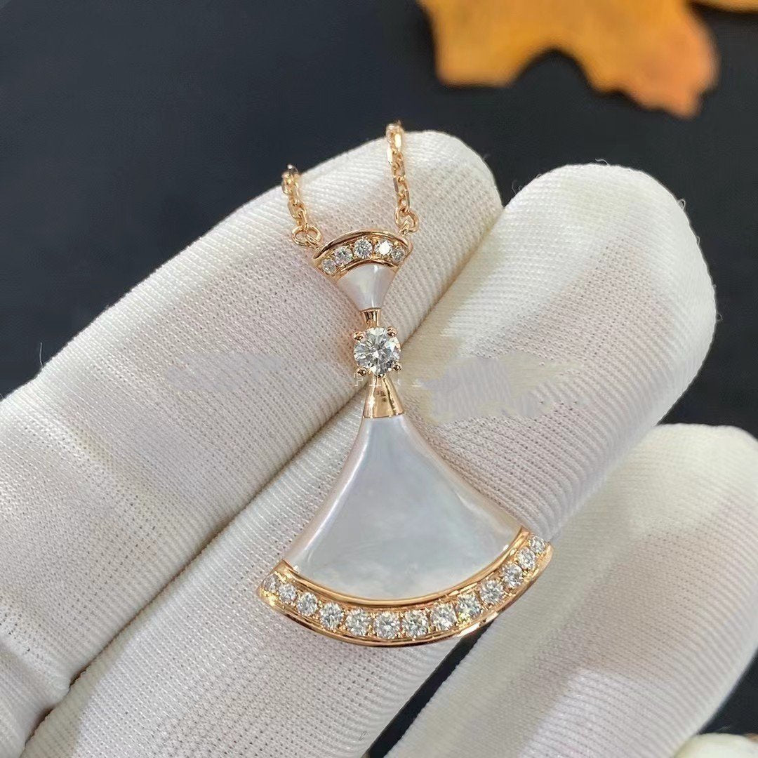 [⭐JeweliWhal]DREAM NECKLACE MOP PINK GOLD DIAMOND