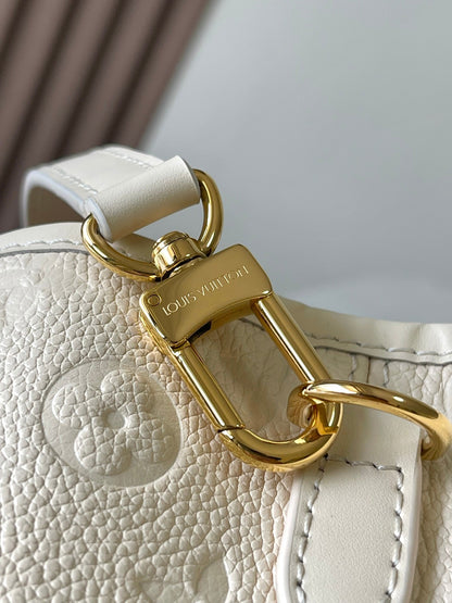 BABYLONE TOTE 31 IN WHITE MONOGRAM EMPREINTE LEATHER