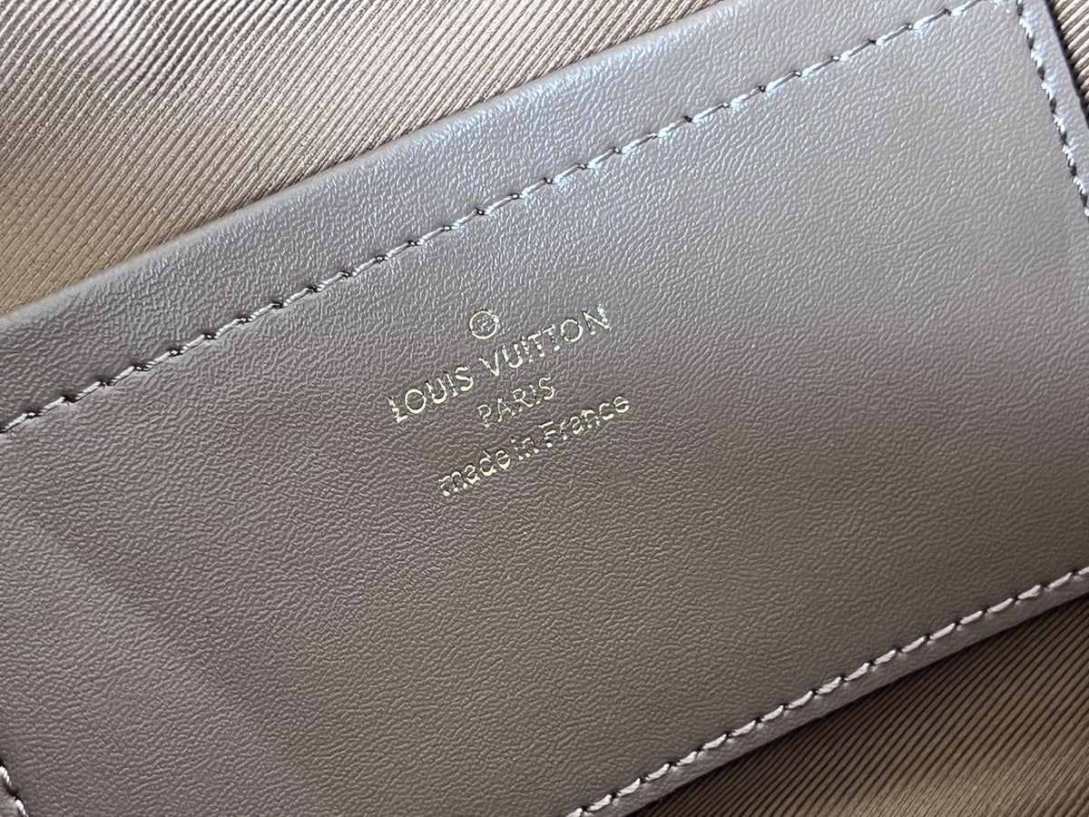 LV 25S UTILITY CROSSBODY HANDBAG 18 IN BROWN MONOGRAM CANVAS GOLD HARDWARE
