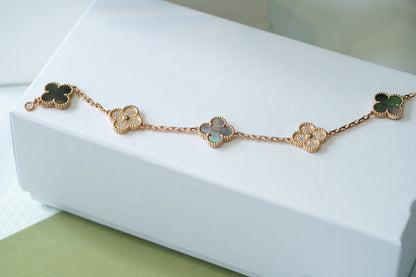 [⭐JeweliWhal] CLOVER 5 MOTIF GRAY MOP BRACELET COLLECTION