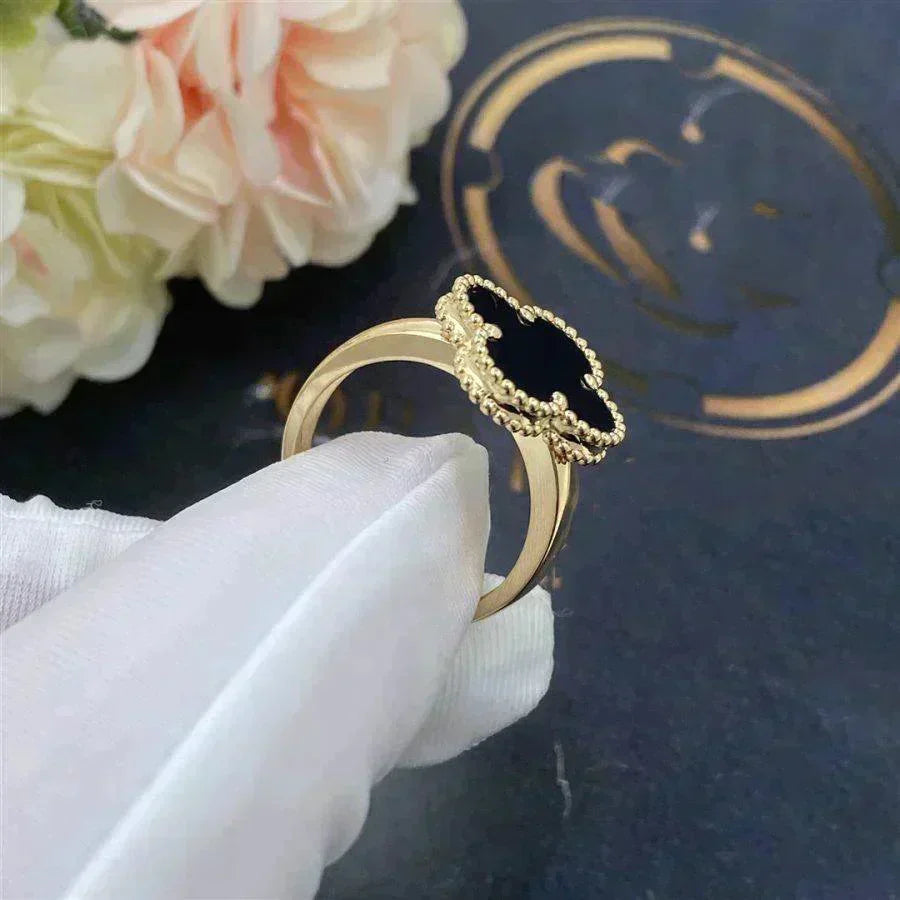 [⭐JeweliWhal]CLOVER ONYX RING