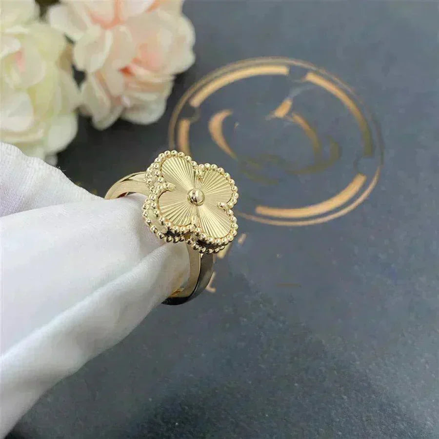 [⭐JeweliWhal]CLOVER GOLD RING